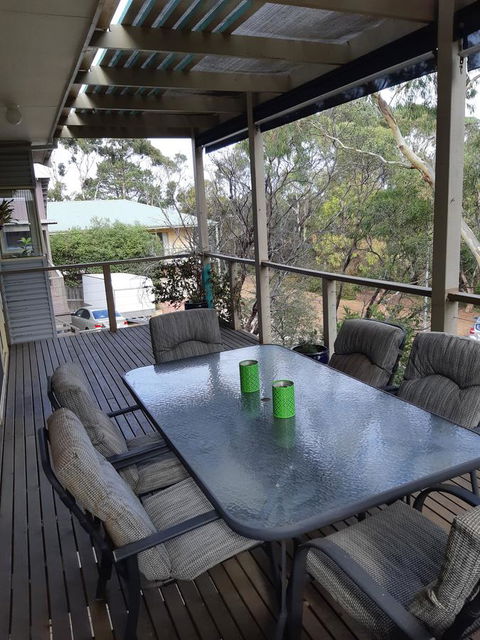 Elevated Holiday House Overlooks Tranquil Wetlands - Accommodation Port Macquarie 9
