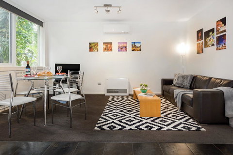 Melbourne Villa - Accommodation Port Macquarie 1