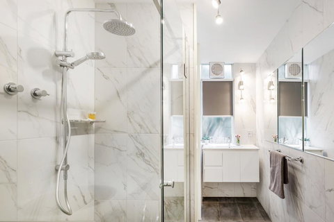 Melbourne Villa - Accommodation Port Macquarie 25