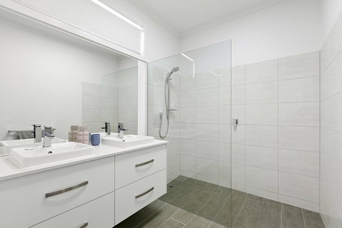 Tidal Changes - Rejuvenate Stays - Accommodation Port Macquarie 7