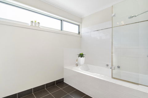 Bask At The Glade - Rejuvenate Stays - Accommodation Port Macquarie 5