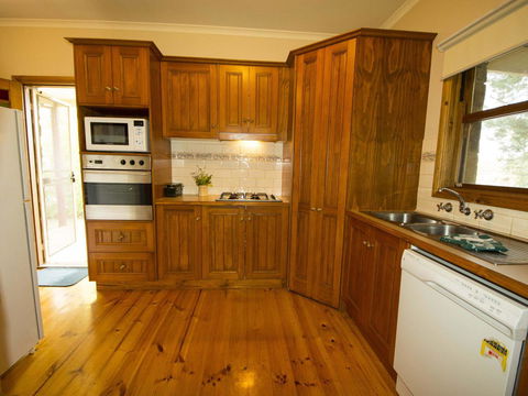 Angel's Rest - Accommodation Port Macquarie 7