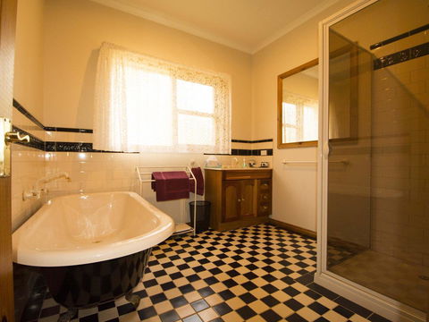 Angel's Rest - Accommodation Port Macquarie 6