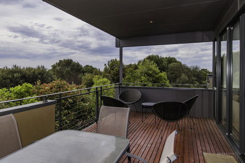 1 Pebble Place - Accommodation Port Macquarie 8
