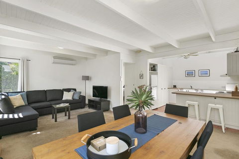 Mysa Anglesea Sleeps 7 WiFi SmartTV Cafes Shops - Accommodation Port Macquarie 4