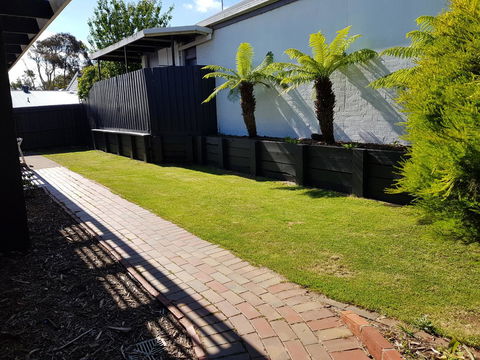 Mysa Anglesea Sleeps 7 WiFi SmartTV Cafes Shops - Accommodation Port Macquarie 16