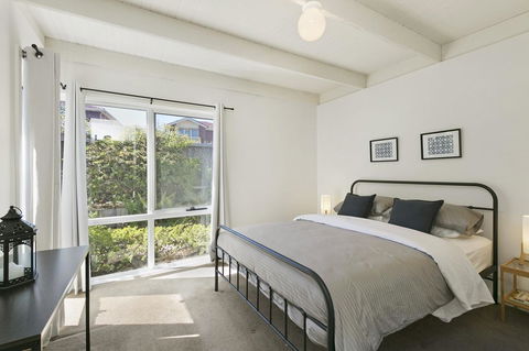 Mysa Anglesea Sleeps 7 WiFi SmartTV Cafes Shops - Accommodation Port Macquarie 6