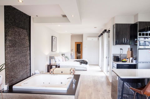 Polperro Villas - Accommodation Port Macquarie 8