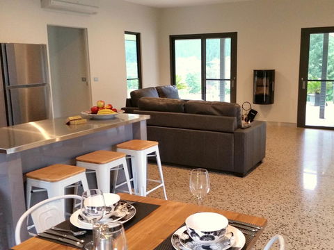 3 Bells Alpine Cottage - Accommodation Port Macquarie 15