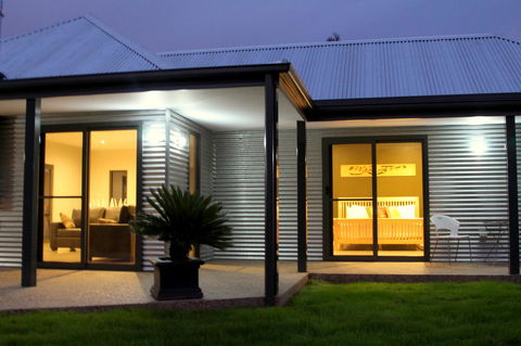 3 Bells Alpine Cottage - Accommodation Port Macquarie 10