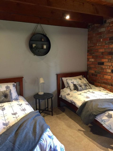 Bricks And Roses - Accommodation Port Macquarie 15