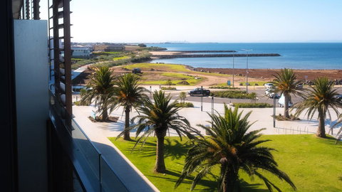 Waterfront Apt 234 Marinaquays - Accommodation Port Macquarie 3