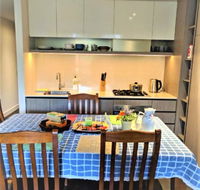 Camberwell Burke Road Apartment - Accommodation Port Macquarie