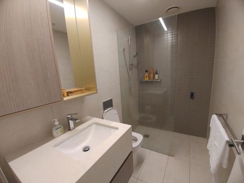 Camberwell Burke Road Apartment - Accommodation Port Macquarie 9