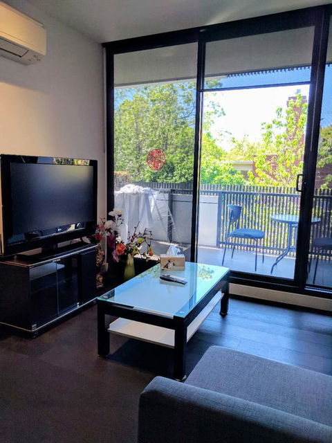 Camberwell Burke Road Apartment - Accommodation Port Macquarie 6