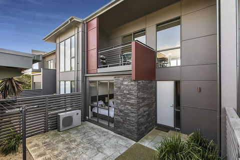 Twenty Five Coast - Accommodation Port Macquarie 1
