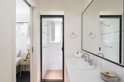 Rainbow Getaway Holiday Apartments - Accommodation Port Macquarie 8