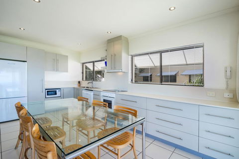 Sunseeker Holiday Apartments - Accommodation Port Macquarie 26