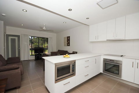 Woodville Beach Townhouse 6 - Accommodation Port Macquarie 4