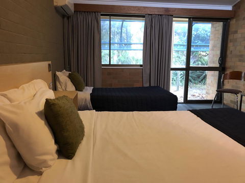Bribie Island Hotel - Accommodation Port Macquarie 19