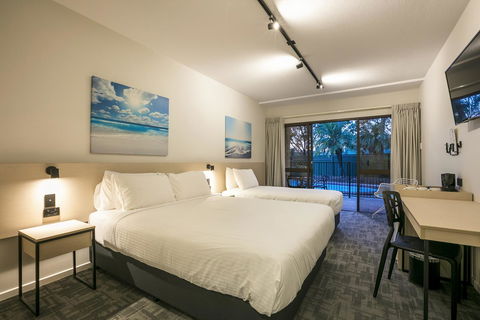 Nightcap At Kawana Waters Hotel - Accommodation Port Macquarie 1