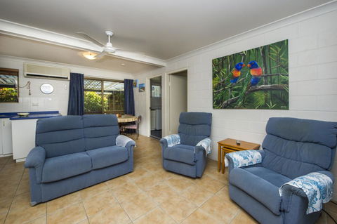 Magnetic North Apartment 1 - Accommodation Port Macquarie 4