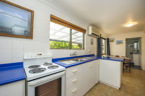 Magnetic North Apartment 1 - Accommodation Port Macquarie 7