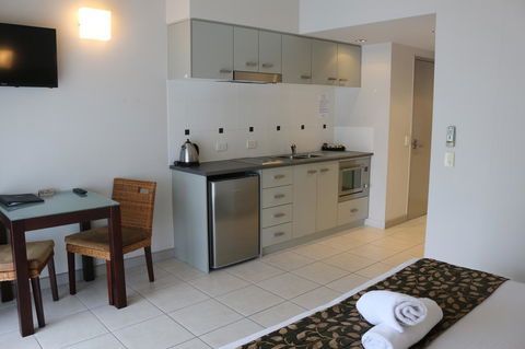 Blue Lagoon Resort - Accommodation Port Macquarie 11