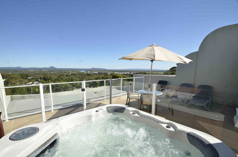 Noosa Hill Resort - Accommodation Port Macquarie 1