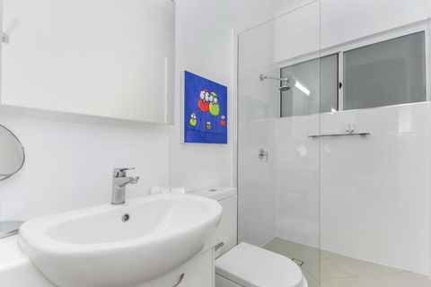 By The Sea Port Douglas - Accommodation Port Macquarie 14