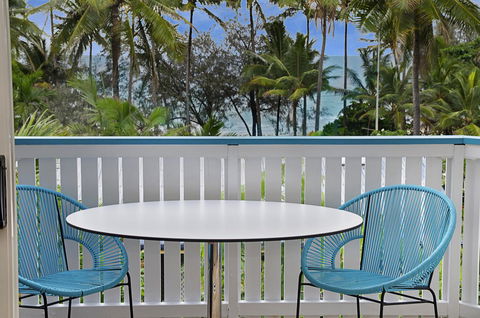 By The Sea Port Douglas - Accommodation Port Macquarie 5