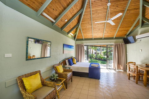 Island Leisure Resort - Accommodation Port Macquarie 1