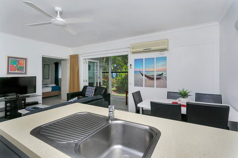 Agincourt Beachfront Apartments - Accommodation Port Macquarie 14