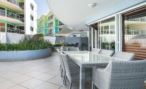 Rolling Surf Resort - Accommodation Port Macquarie 1