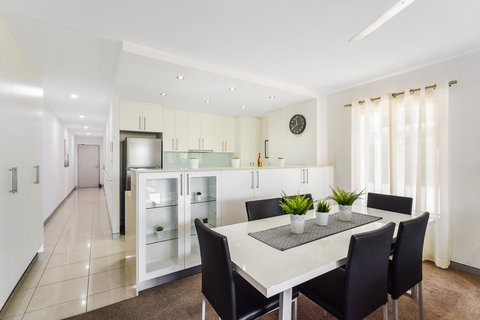 Redvue Holiday Apartments - Accommodation Port Macquarie 4