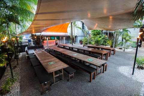 Mad Monkey Central - Accommodation Port Macquarie 11
