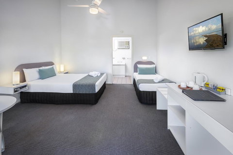 The Beach Motel Hervey Bay - Accommodation Port Macquarie 12