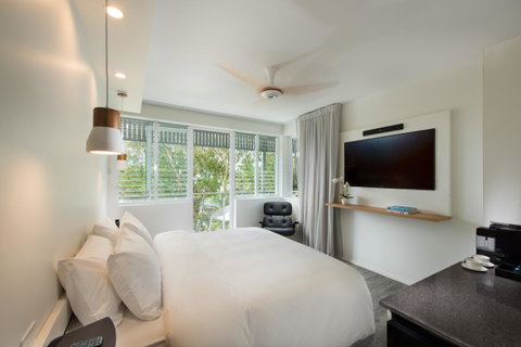 Heart Hotel And Gallery Whitsundays - Accommodation Port Macquarie 3