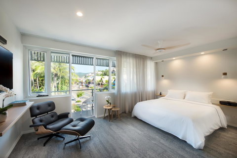 Heart Hotel And Gallery Whitsundays - Accommodation Port Macquarie 0