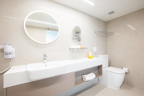Pacific Hotel Cairns - Accommodation Port Macquarie 21