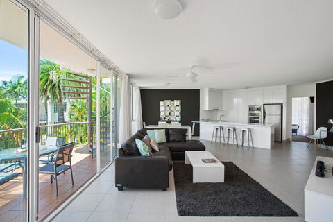 Noosa Tropicana - Accommodation Port Macquarie 10
