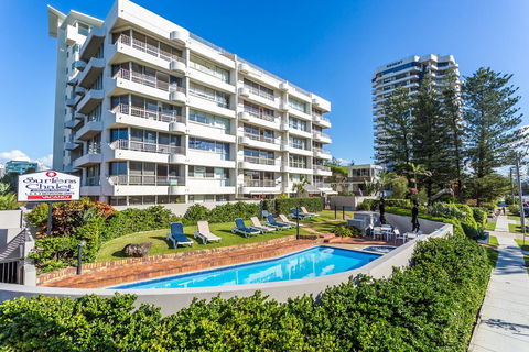 Surfers Chalet - Accommodation Port Macquarie 0