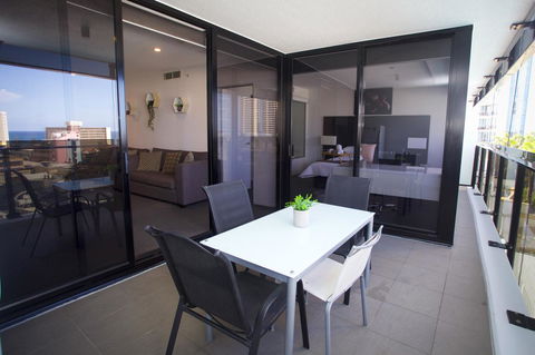 Circle Luxury Holidays - Accommodation Port Macquarie 3