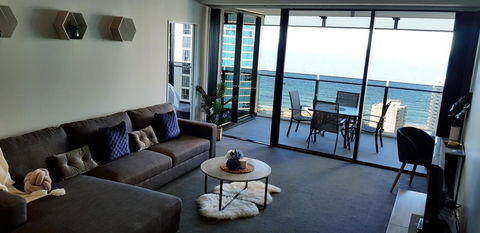 Circle Luxury Holidays - Accommodation Port Macquarie 14