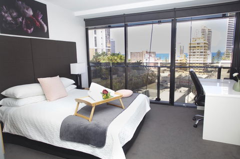 Circle Luxury Holidays - Accommodation Port Macquarie 9