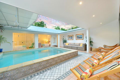 [ ANDY'S BEACH HOUSE ] - Accommodation Port Macquarie 0