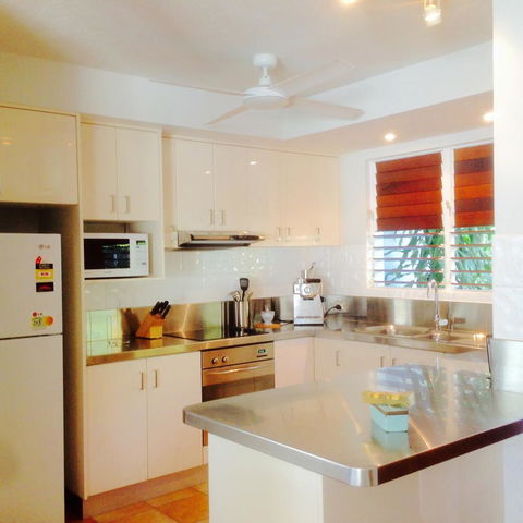 [ ANDY'S BEACH HOUSE ] - Accommodation Port Macquarie 36