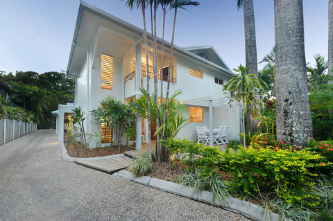 [ ANDY'S BEACH HOUSE ] - Accommodation Port Macquarie 11