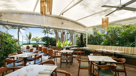 Palm Cove Paradise - Couples Spa Beach Getaway - Accommodation Port Macquarie 23