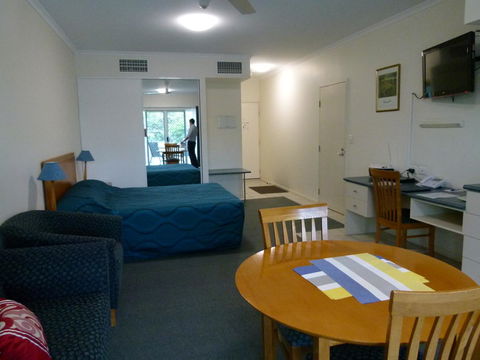 Madison Ocean Breeze Apartments - Accommodation Port Macquarie 27